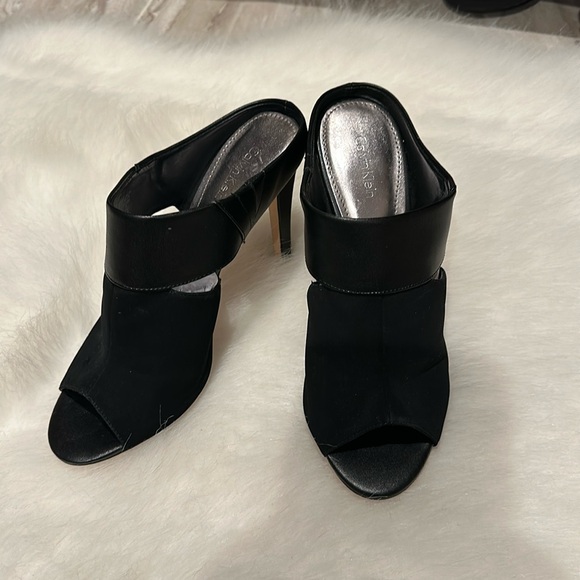 Brand new Calvin Klein Satchel peep toe mule heels - Picture 2 of 8
